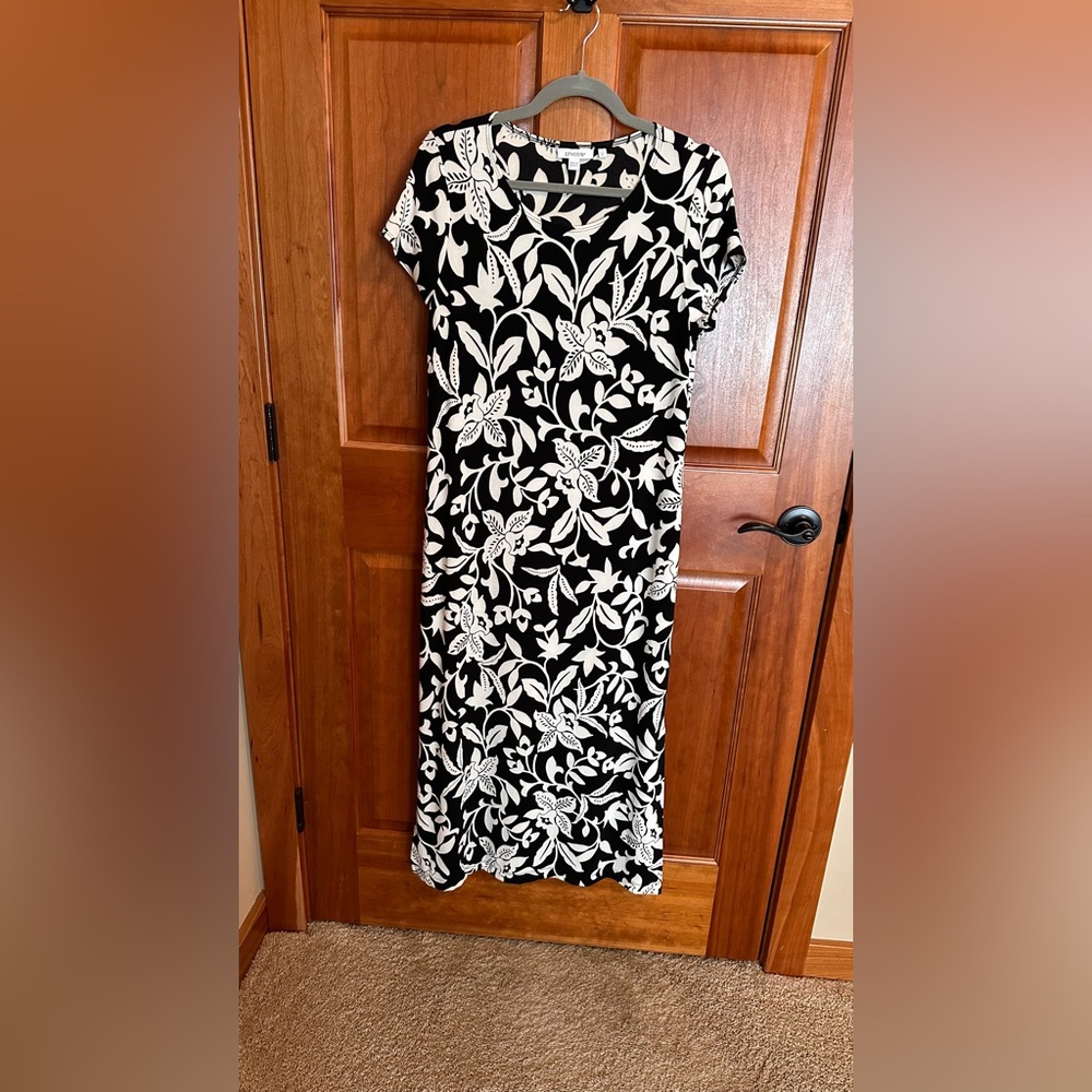 Chicos Floral Black and White Maxi Dress